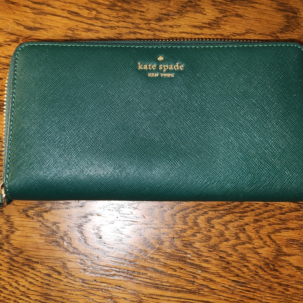 Kate Spade Emerald Green Wallet